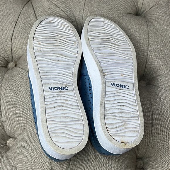 Vionic Splendid Midi Perforated  Slip-on Comfort Walking Sneaker Size 8 - Picture 5 of 7